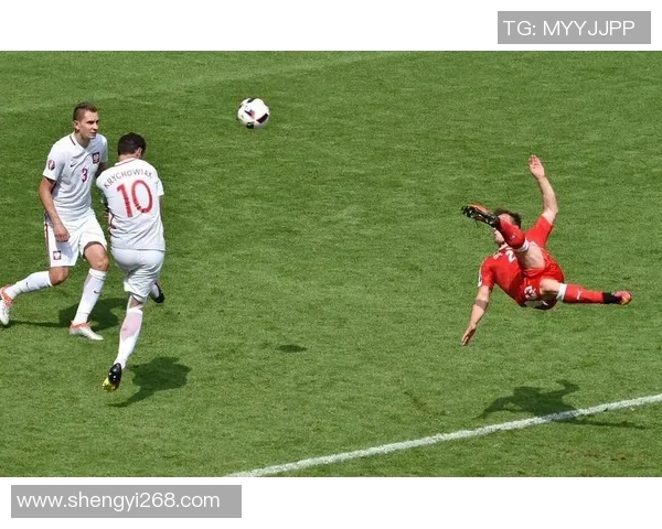 足球明星亲吻瞬间合集精彩回顾感受他们的热情与爱意