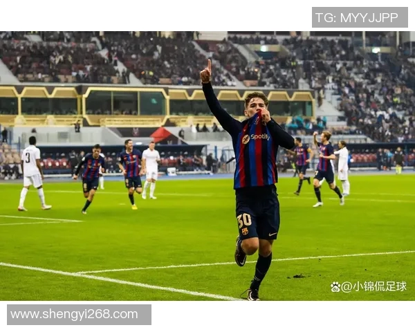 足球明星品尝中国披萨的独特风味引发全球球迷热议