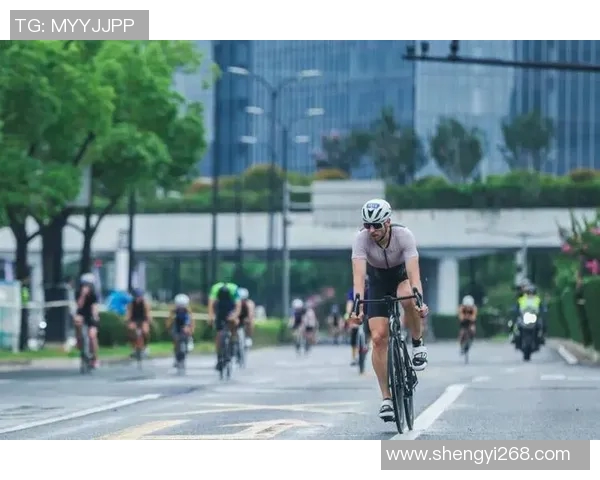 冲破极限挑战铁人三项游泳自行车与长跑的极致旅程