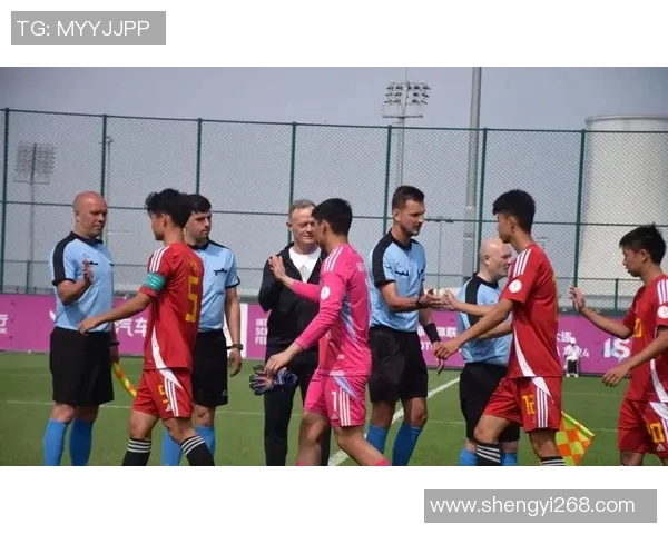 国足集训名单公布阿兰入选引发球迷热议与期待